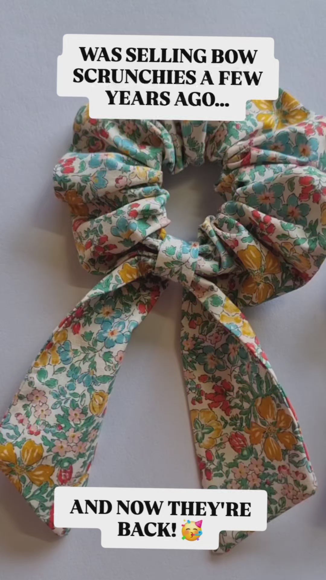 Bow Scrunchie Blue Shells