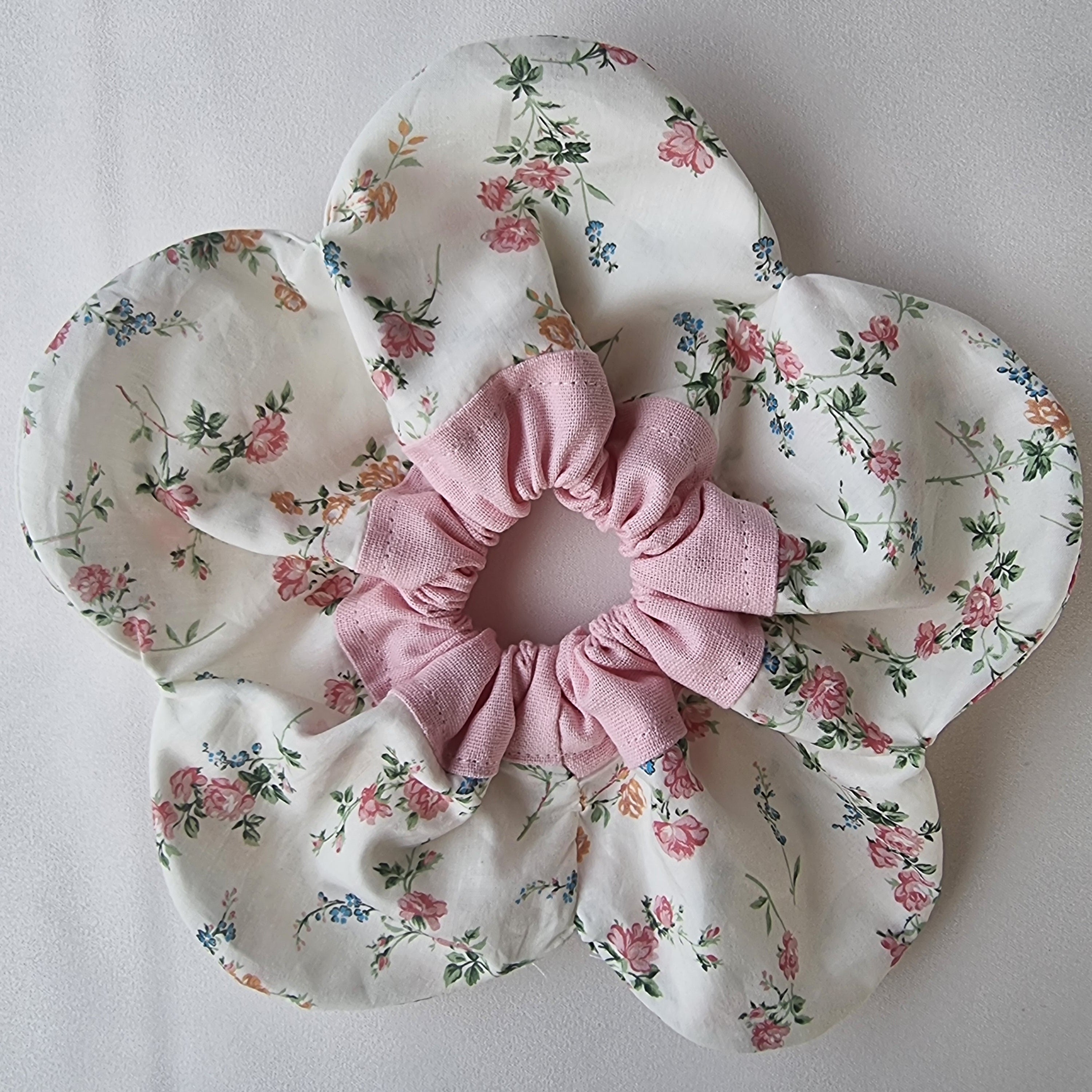Flower Scrunchie Large