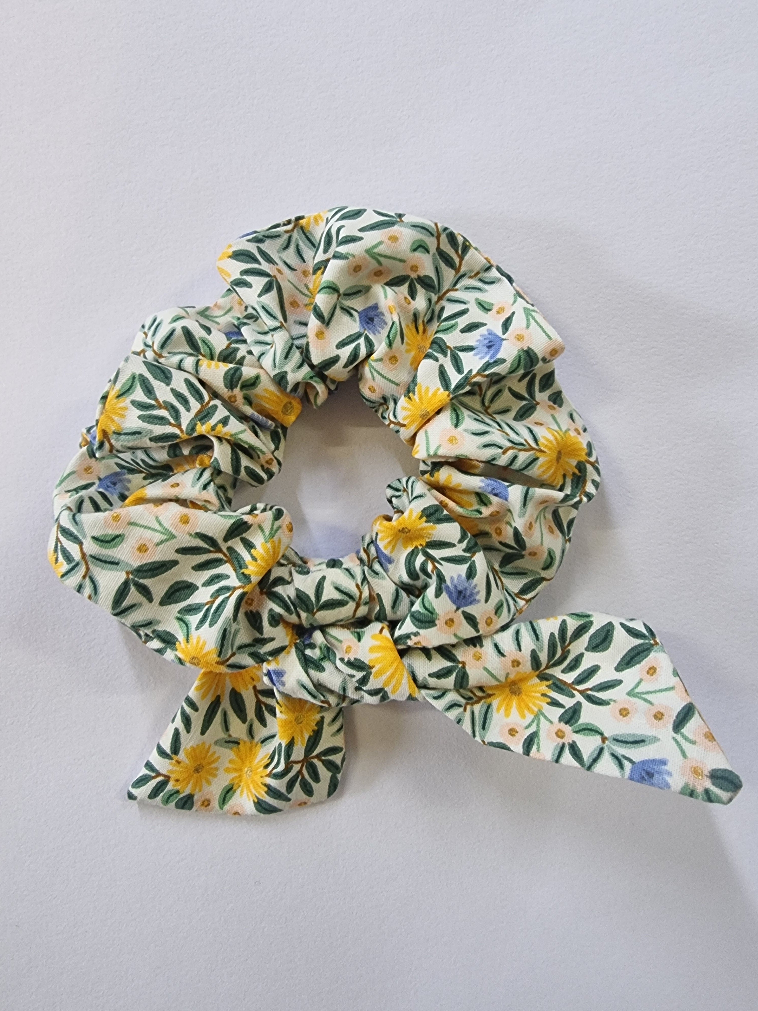 Bow Scrunchie Floral Gold