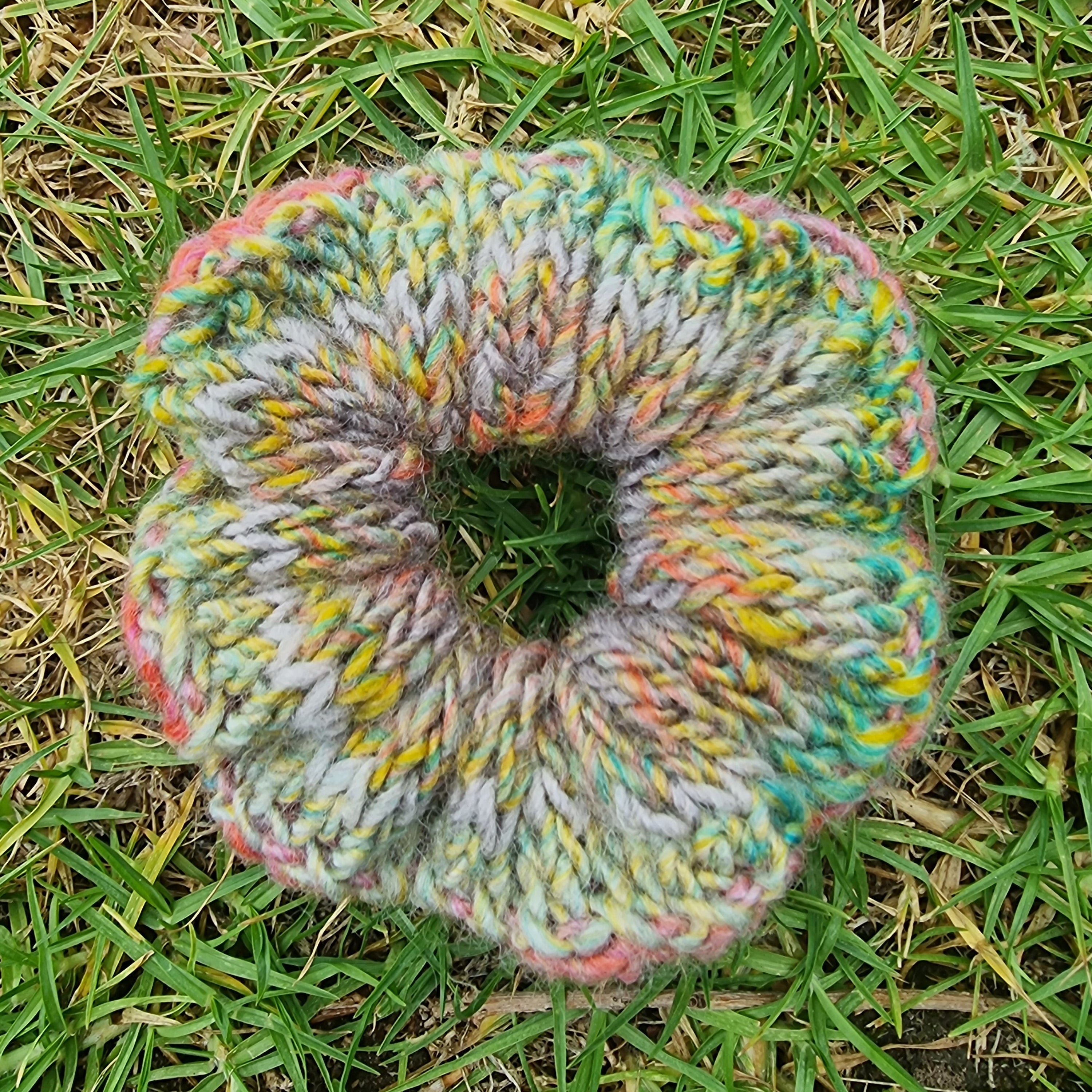 Knitted Scrunchie: Toffee Apple