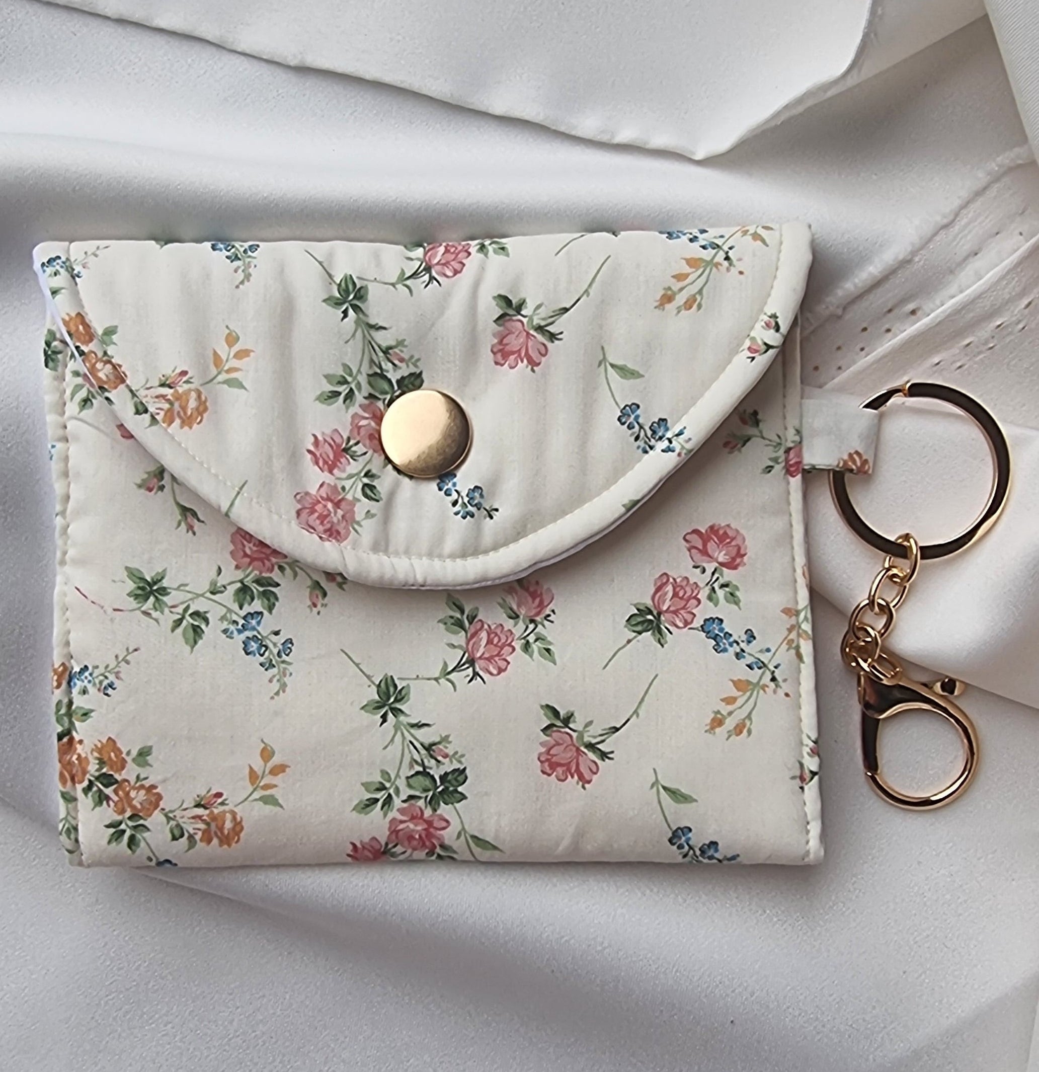 Purse: Elizabeth Cream